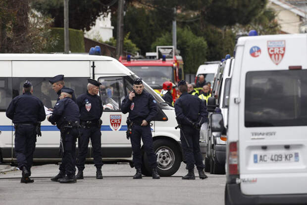 Уровень террористической угрозы в Париже поднят до максимального
