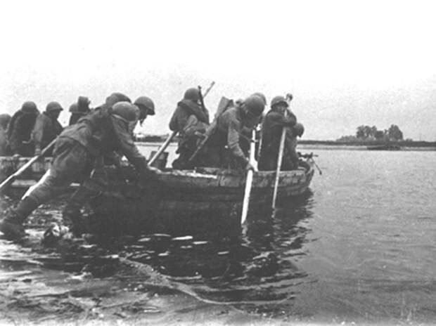 14 октября 1943 года войска Юго-западного фронта освободили город Запорожье