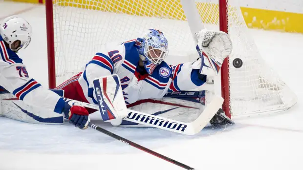 Российский голкипер «Рейнджерс» Георгиев одержал свою 50-ю победу в НХЛ