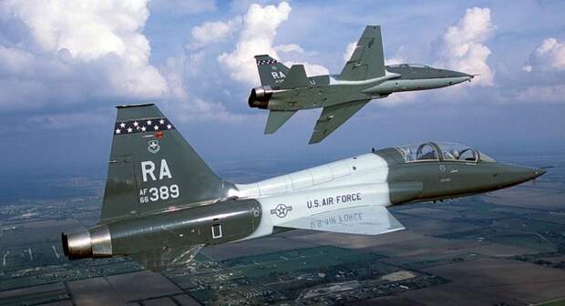 Пилот ВВС США погиб в результате инцидента с учебными самолетами T-38C Talon в штате Техас