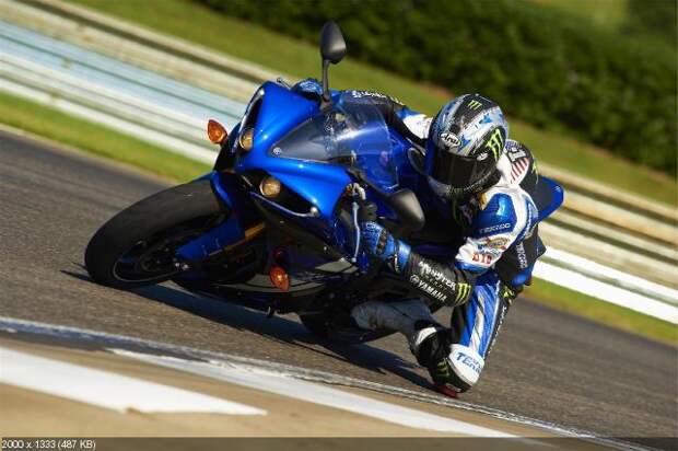 Фотографии спортбайка Yamaha YZF-R1 2012