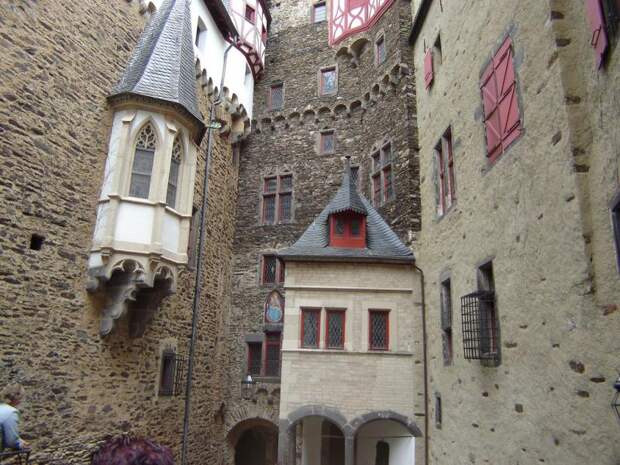 Замок Эльц (Burg Eltz), Германия