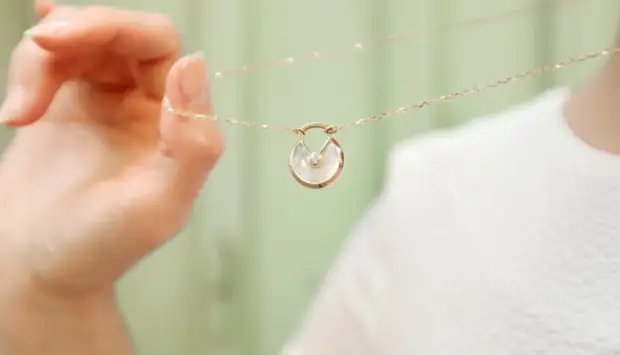 Cartier-Amulette-2015-003