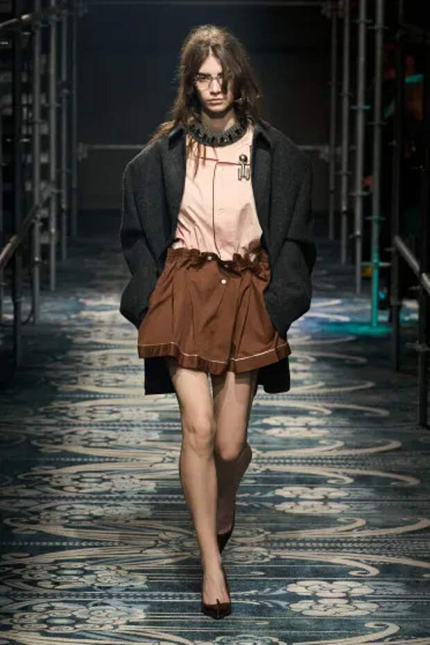 Лера Потомова на показе Prada осень-зима — 2025/Фото: Umberto Fratini/Gorunway.com