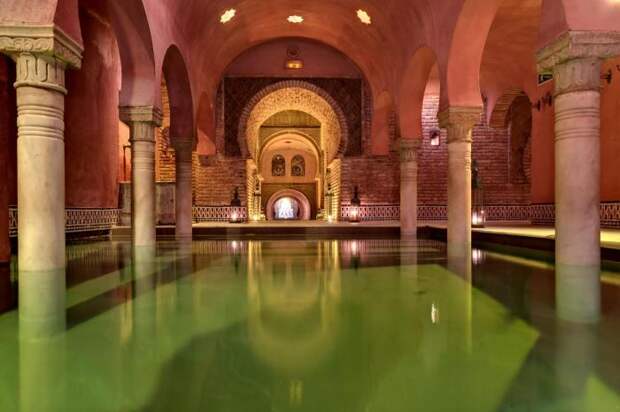 Для некоторых будет открытием, но арабские бани - это римские бани. |Фото: saunapiter.ru.