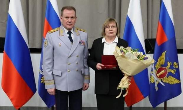 Учитель школы при воспитательной колонии под Архангельском получила заслуженное звание