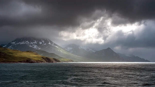 «Руку вытяни — пальцев не видишь»: гид-проводник рассказал о фатальной ошибке туристов на Камчатке
