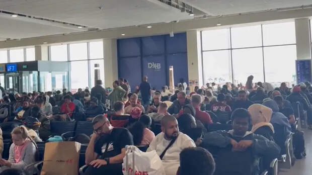 Примерно 7 тысяч российских туристов вывезли из стран Ближнего Востока