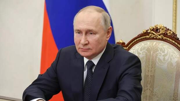 Путин заявил о стреляющих себе в ногу сторонниках однополярного мира