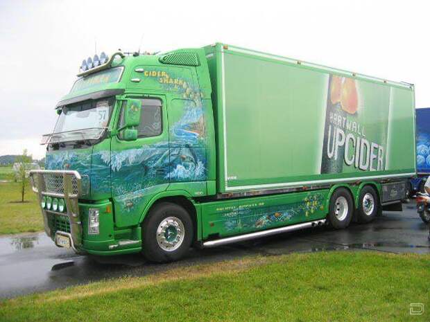 http://kukaracha.com/uploads/posts/2009-11/1259141036_power_truck_show_29.jpg