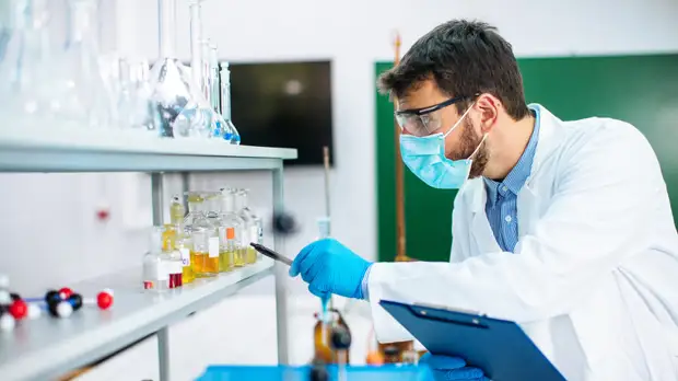 Минздрав зарегистрировал в России препарат от коронавируса «Скайвира»