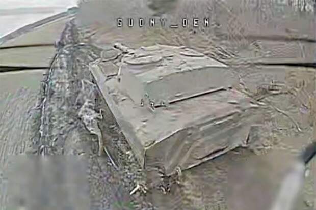 Уничтожение выползшей из «норы» 122-мм самоходки ВСУ сняли на видео