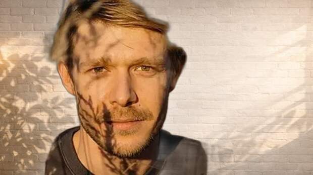 Детская травма и 300 претензий к отцу: как 37-летний наследник Ефремовых пять лет борется с «социальной болезнью»