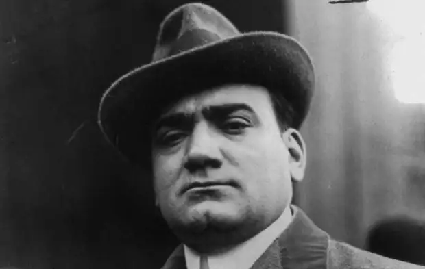 ,    -    (Enrico Caruso)