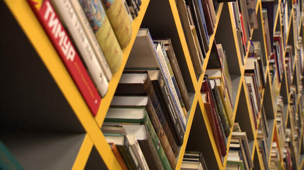 Книги Кинга, Пелевина и Мураками промаркируют из-за упоминания наркотиков