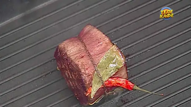 Говяжья вырезка со свёклой и козьим сыром