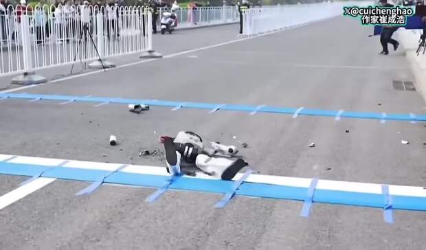 Не,пока рановато для захвата мира роботами https://t.me/webmoney_dn/320313Video: Видео от Донецкая группа новостей|Донецк.ДНР