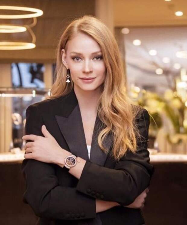 Светлана Ходченкова "зажгла" на дне рождении звёздной подруги