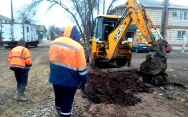 За новогодние дни в Астрахани коммунальщики устранили почти 500 засоров канализации и более 100 течей водопровода