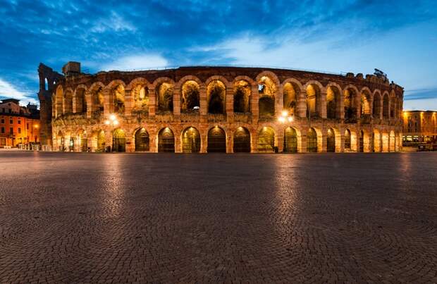 Арена ди Верона — один из самых известных амфитеатров мира.