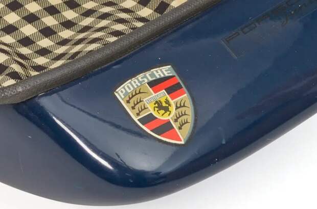 На торги выставили санки Porsche из 60-х. Пока за них дают только 300 долларов