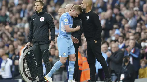 Источник: IFAB планирует оставить пять замен в футболе на постоянной основе