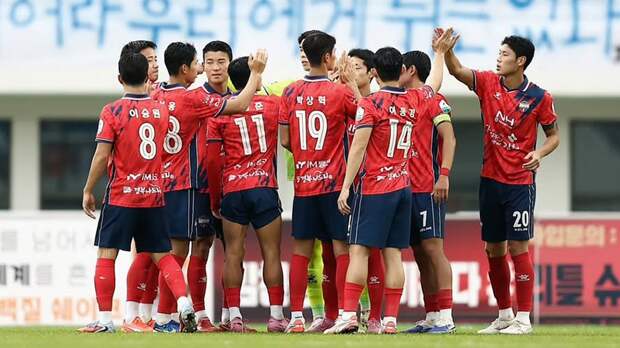 Иностранцы взяли традицию из СССР на вооружение — и она оказалась чрезвычайно эффективной: в Корее теперь свой ЦСКА