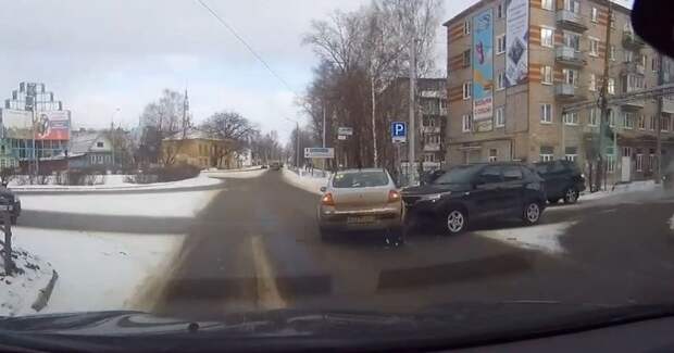 Око за око, борт за борт: ДТП в Тверской области