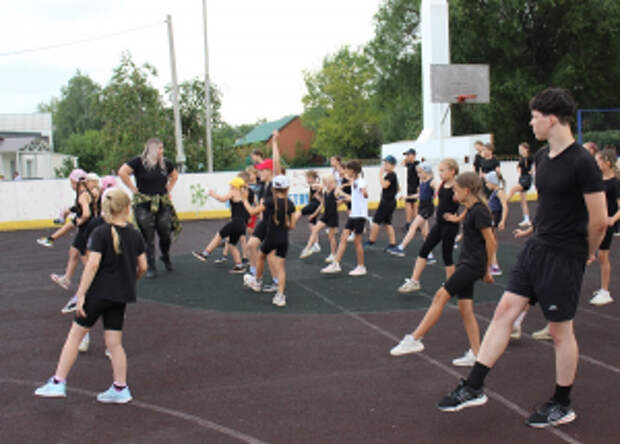 На территории Самарской области завершилась Всероссийская акция «Зарядка со стражем порядка»