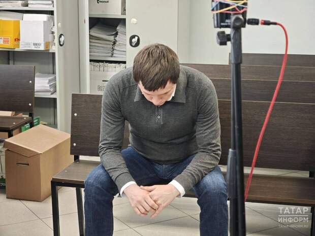 «Наживался на поставках цветов в вуз»: за что судят экс-главу отдела КФУ