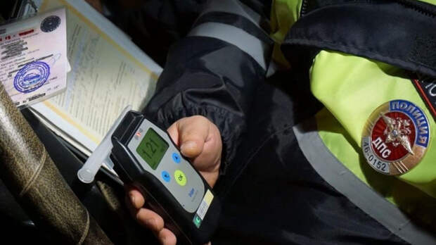 Когда можно садиться за руль после праздничного застолья с алкоголем