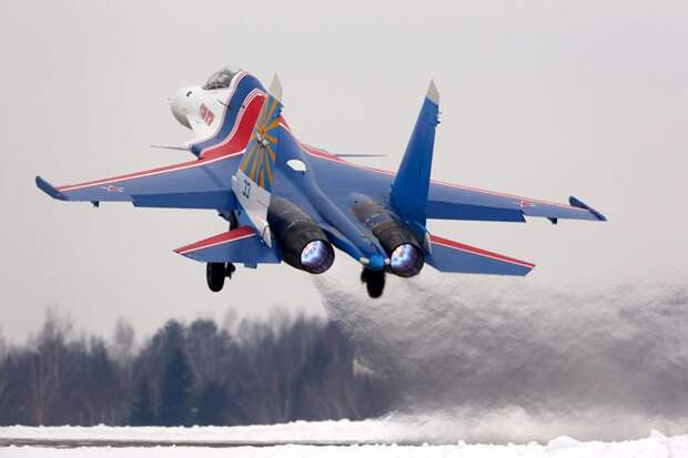 Реконструированный аэродром Бельбек принял первые истребители Су-30М2