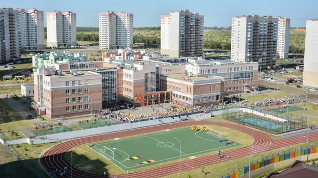 В Ростове 600 третьеклассников из школы № 75 на СЖМ переведут в другие учреждения