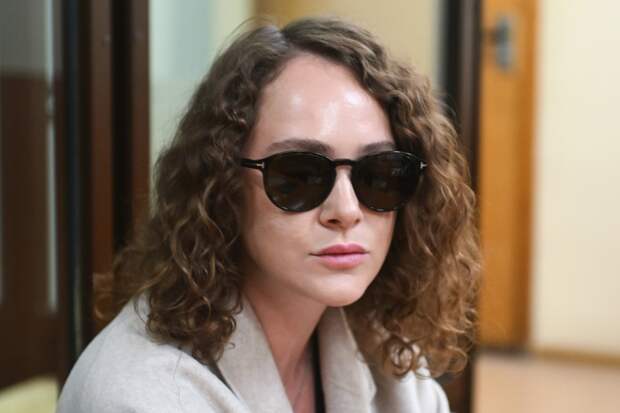 Получившая условный срок Аглая Тарасова назвала признак умного человека