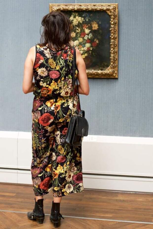 https://i2.wp.com/antipriunil.ru/wp-content/uploads/2017/10/Photographer-goes-through-the-museums-to-capture-the-similarities-between-the-paintings-and-the-visitors-and-the-result-will-impress-you-59e6faeacbece__700.jpg?resize=680%2C1020&ssl=1