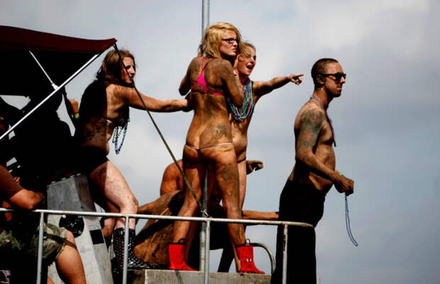 Фестиваль грязи Okeechobee Mudfest (38 фото)