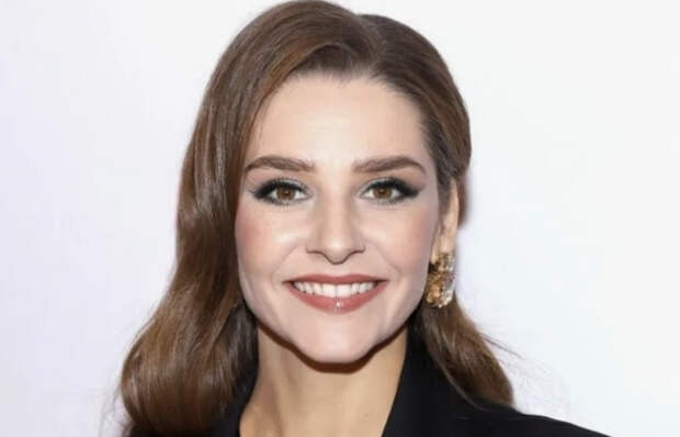 Пять детей, строгий муж и таинственная авантюра: Глафира Тарханова о жизни без возраста