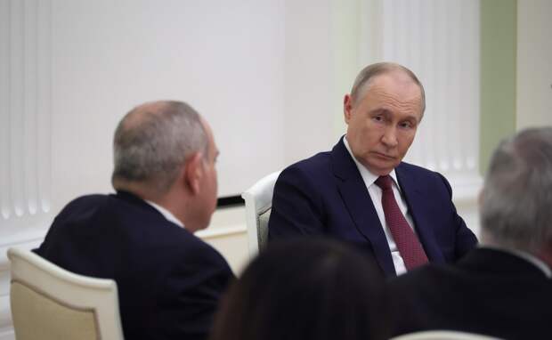 «Наглая, примитивная ложь», – Яков Кедми о поведении Пашиняна на встрече с Путиным