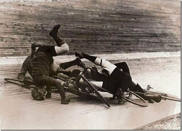 accident-from-the-past_21_(www.funnypagenet.com)