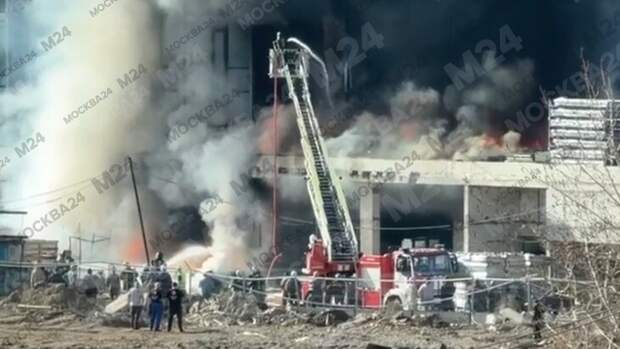 Пожар в строящемся здании на юге Москвы ликвидирован