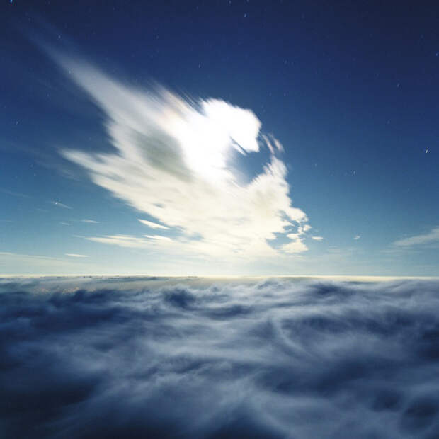 Над землей Hut Atop Mount Fuji 8 Над землей