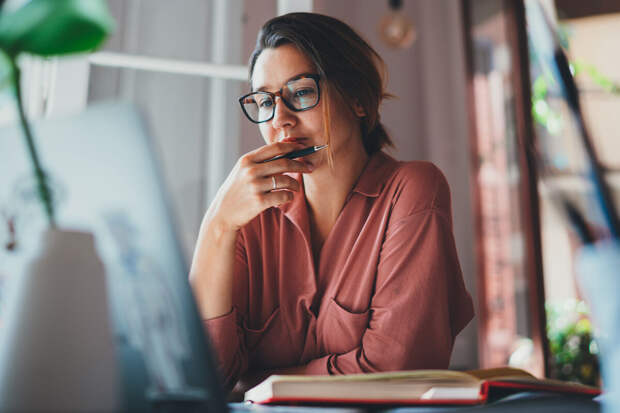 Психолог Кушнарева: работа без выходных приводит к хроническому стрессу