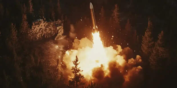 «Орешник-2» или «Гранит»: эксперты рассказали о секретных испытаниях, от которых в НАТО забыли заготовленные речи