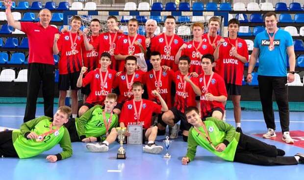Астраханские гандболисты выиграли золото Всероссийских соревнований среди юношей до 16 лет
