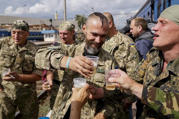 Украинский "политолог" предложил план "атаки на Россию"