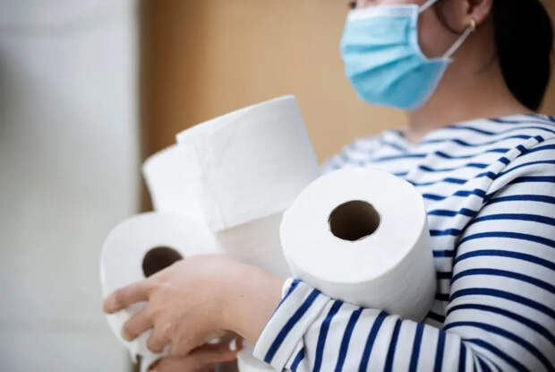 Ближний Восток сильно напугал японцев: в стране сметают туалетную бумагу