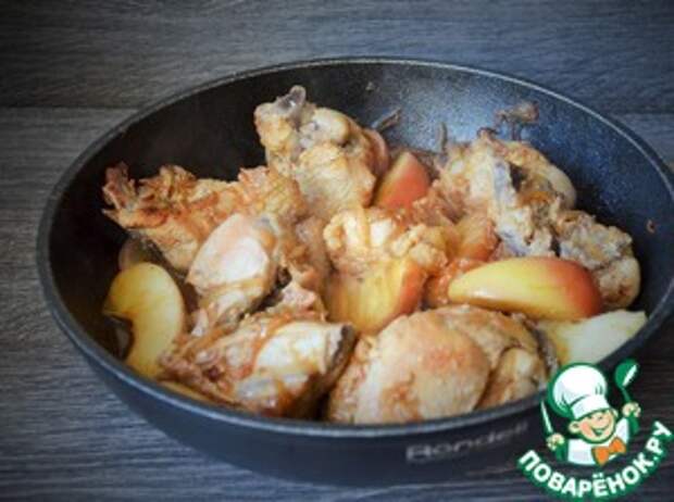 Курица с виноградом и яблоками Специи Курица с виноградом и яблоками Специи