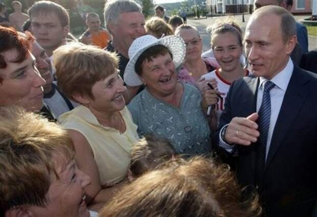 Большая часть населения за отставку правительства, президент больше не "свят"?