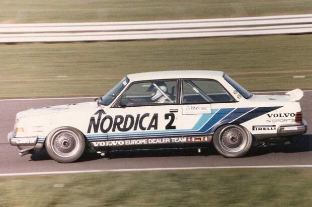 volvo-240-turbo-swedish-Revolution-in-motorsport-2021-proauto-02