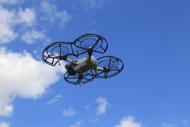 «Предателей хватает»: генерал рассказал, откуда запустили дроны ВСУ по Липецку и Ельцу